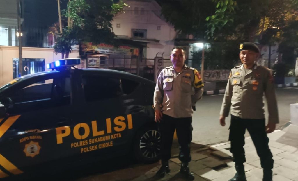 Unit Samapta Polsek Cikole Gelar Patroli Malam Antisipasi Gangguan Kamtibmas