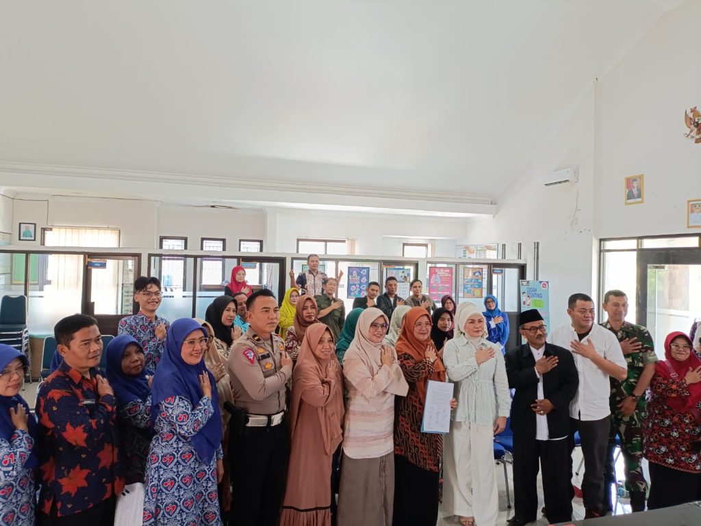 Kapolsek Baros hadiri Rapat  Koordinasi percepatan penurunan Stunting dan rembuk stunting tingkat kecamatan baros tahun 2024