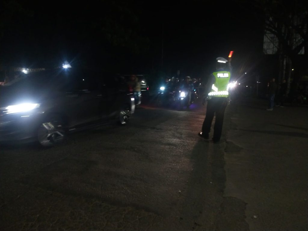 Menekan aksi Balapan liar, Polsek Baros  tingkatkan Patroli malam