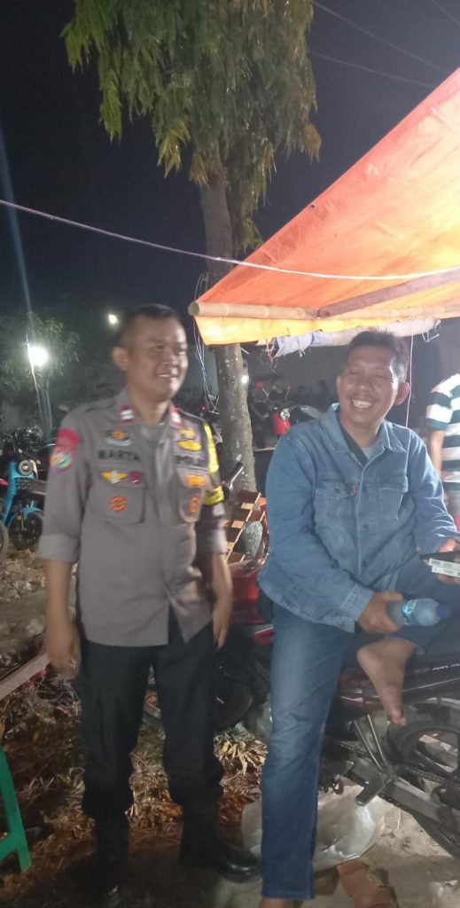 Sambang patroli Bhabinkamtbmas Kedung dawa Polsek Kedawung Polres Cirebon Kota bangun cooling system