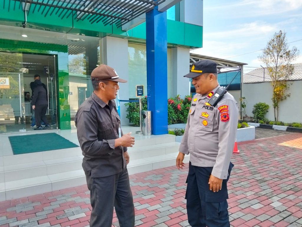 Polsek Cikole Laksanakan Giat Dialogis Dengan Satpam