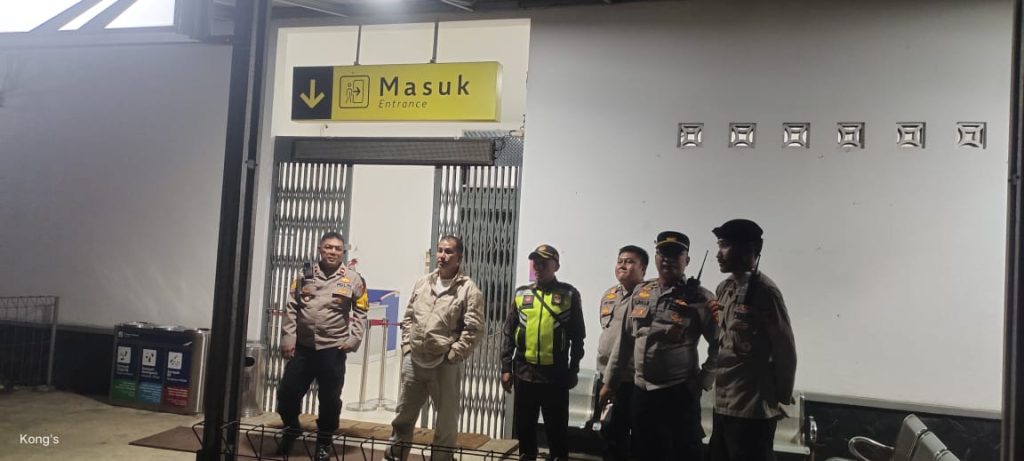 Polsek Cireunghas Tingkatkan Patroli malam ke Stasiun Kereta Api 