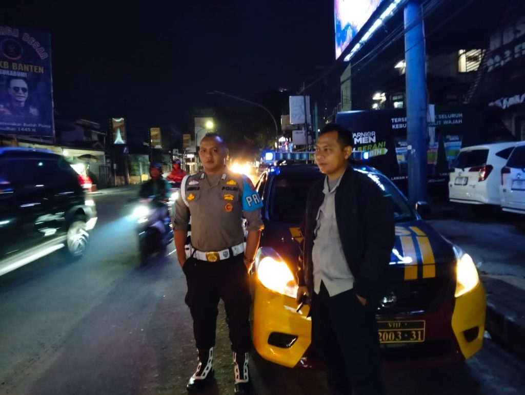 Patroli Polsek Cikole Laksanakan Patroli Malam Hari