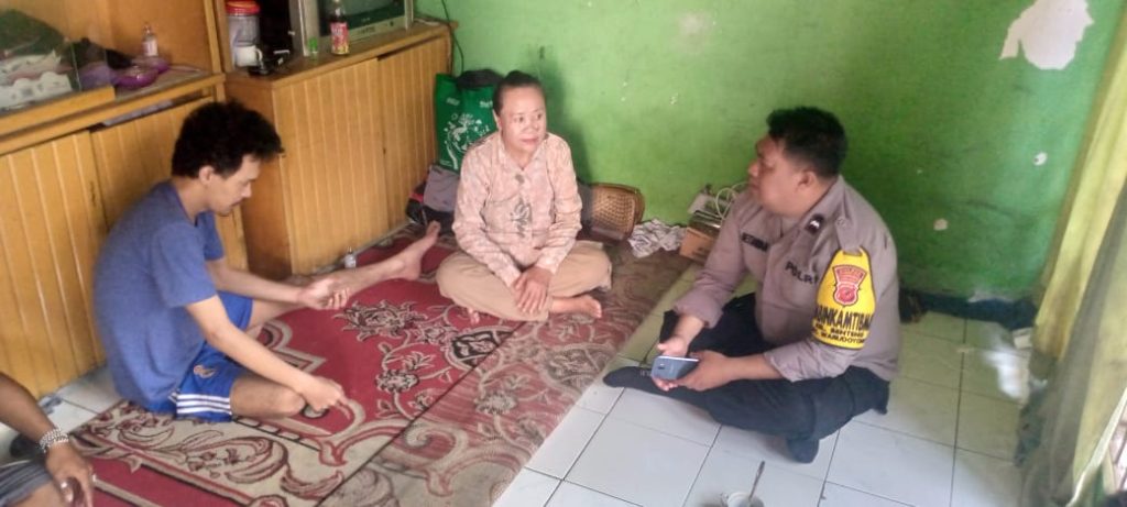 Sambangi Warga Polisi di Kota Sukabumi Sampaikan Imbauan Kamtibmas