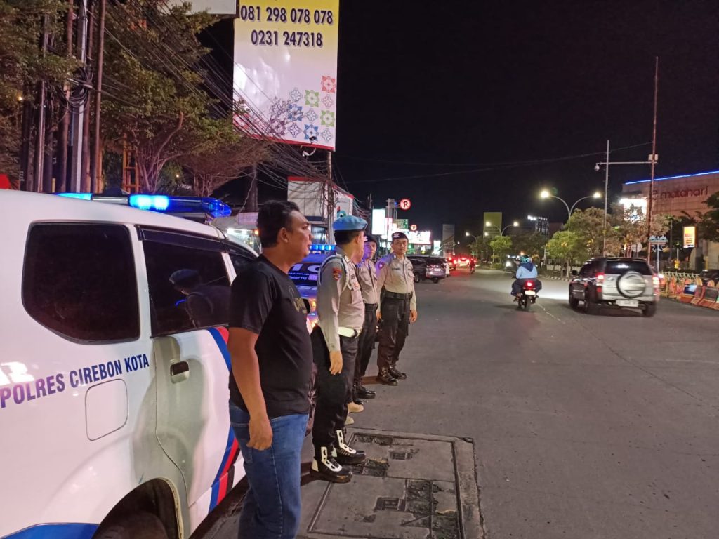 Patroli mobile Polres Cirebon Kota gelar KRYD, pastikan aman kewilayahan