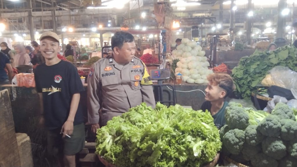 Sambang dialogis, Bhabinkamtibmas Pulasaren Polsek Seltim Polres Cirebon Kota wujudkan cooling system