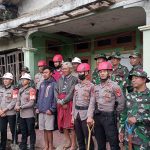 Polres Garut Lanjutkan Membersihkan Puing Puing Bekas Gempa