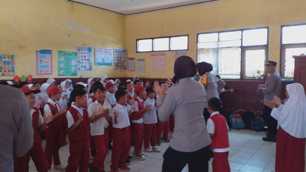 Polres Garut Kembali Gelar Trauma Healing Untuk Anak-Anak Terdampak Gempa