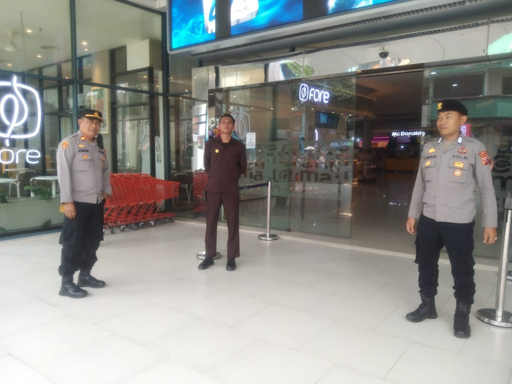 Polsek Cikole Laksanakan Giat Sambang Dengan Satpam