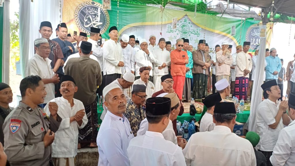 Bangun Cooling system, Bhabinkamtibmas kecapi Polsek Seltim Polres Cirebon Kota lewat sambang