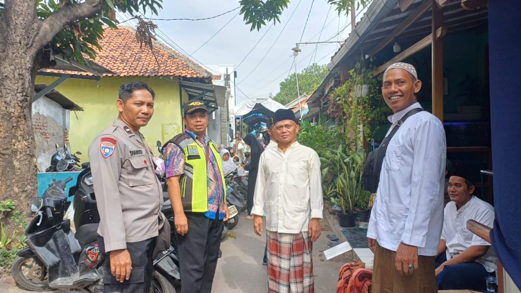 Ciptakan Cooling system, Bhabinkamtibmas kecapi Polsek Seltim Polres Cirebon Kota lewat sambang