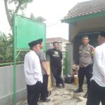 Tingkatkan Kamtibmas. Bhabinkamtibmas Desa Kadudampit efektifkan Dialogis bersama Warga antisipasi kerawanan gukamtibmas