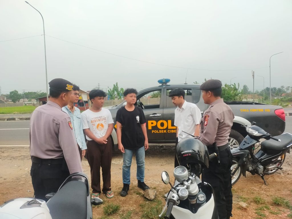 Polsek Cibeureum Polres Sukabumi Kota Laksanakan Patroli Cipkon di sore hari