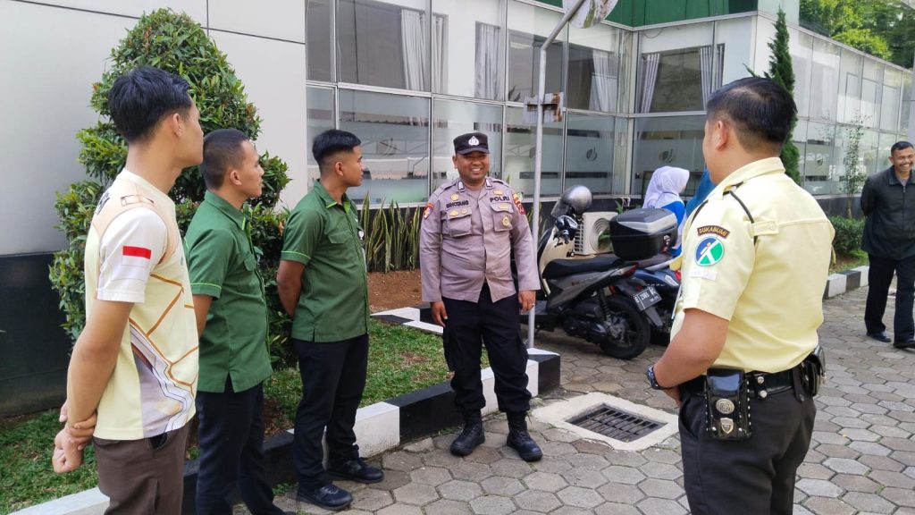 Polsek Cikole Laksanakan Giat Patroli Dialogis Dengan Satpam