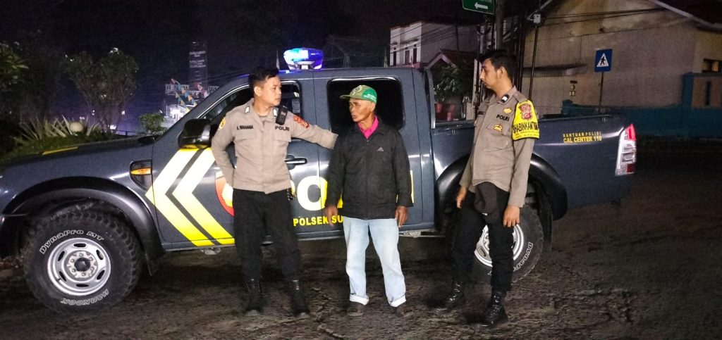 Cegah Gangguan Kamtibmas Menjelang Pilkada 2024, Patroli Unit Samapta Polsek Sukalarang laksanakan Kegiatan Patroli Dialogis dan Sambang