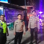 Personil Samapta Sektor Sukalarang Laksanakan Patroli  Sambangi ATM BRI pada Malam Hari untuk Hindari Gangguan Kamtibmas