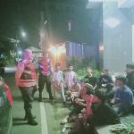 Patroli antisipasi gukamtibmas sore dan malam hari, Polsek Cibeureum laksanakan himbauan Humanis terhadap Warga masyarakat