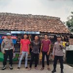 Jaga Kamtibmas, Patroli Polsek Kebonpedes Sambang Warga Sampaikan Himbauan Dan Cooling System Jelang Pilkada 2024