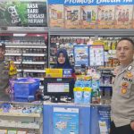 Patroli Polsek Kebonpedes Sambangi Mini Market Berikan Pesan Kamtibmas