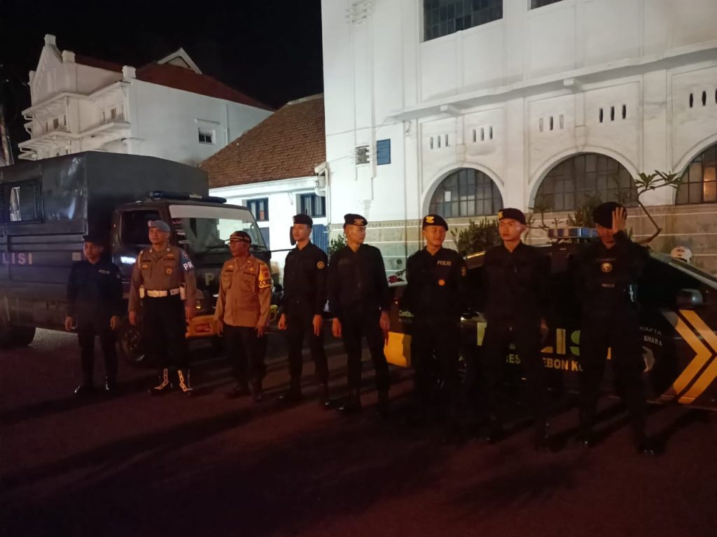 Sasar area publik,Polres Cirebon Kota gelar KRYD berikan rasa aman warga