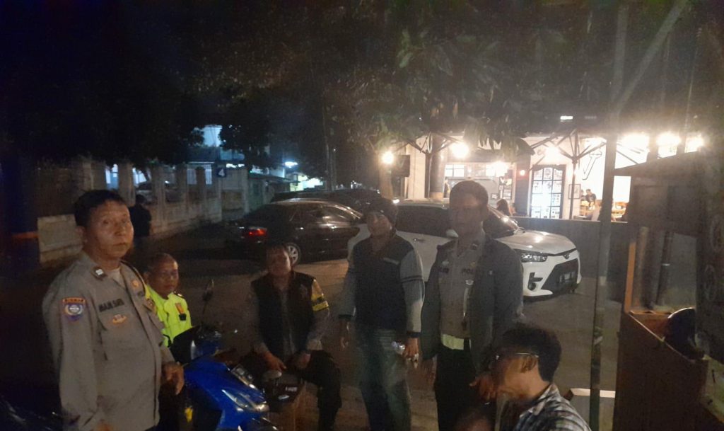 Gencarkan KRYD Polsek utbar Polres Cirebon Kota patroli kewilayahan