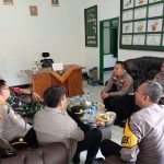 Ngariung bareng Kapolsek Rayon Selatan bersinergi dan Danramil Baros wujudkan Keamanan dan Kenyamanan di Pemilu Damai.