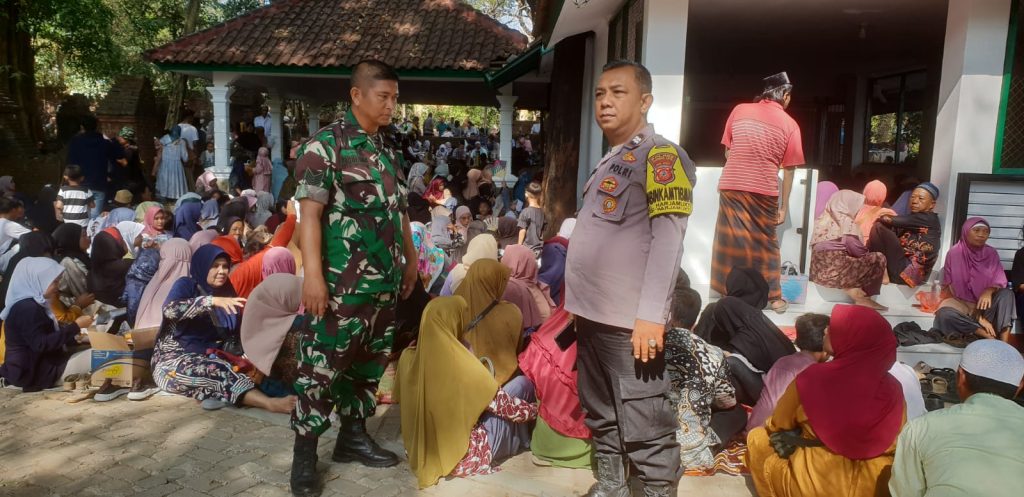 Pantau Kamtibmas Bhabinkamtibmas Harjamukti Polsek Seltim Polres Cirebon Kota ciptakan cooling system