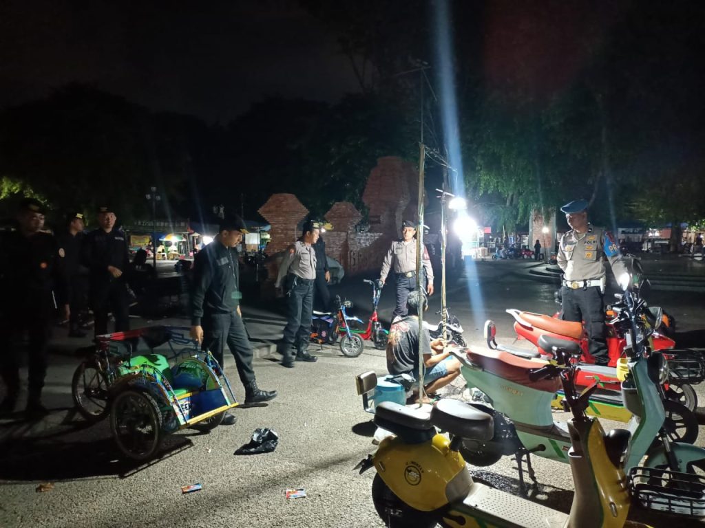 Patroli mobile, Polres Cirebon Kota gelar patroli KRYD jamin Kamtibmas warga