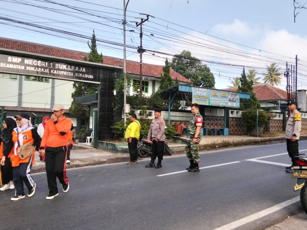 Anggota Polsek Sukaraja Polres Sukabumi Kota Laksanakan Pengamanan