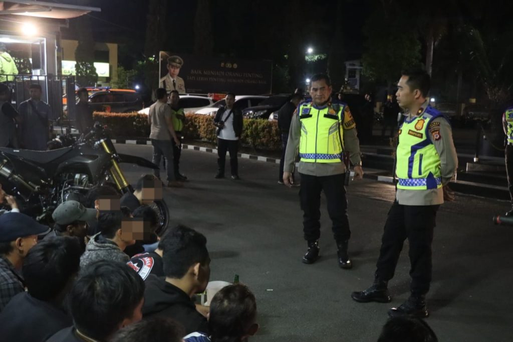 KRYD Polres Garut Amankan Ratusan Miras dan Knalpot Brong