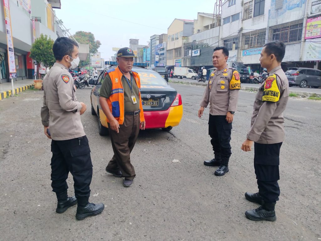 Guna menciptakan Keamanan dan Kondusif Dalam Menghadapi Tahapan Pilkada Serentak 2024, Polsek Citamiang Patroli Dialogis.