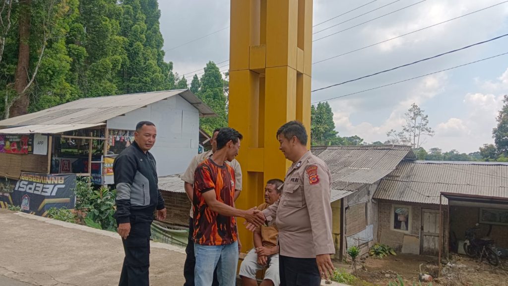 Polsek Sukabumi Laksanakan Patroli Dialogis Seputaran Pondok Halimun Sukabumi