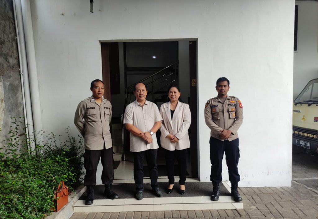 Polsek Kadudampit Laksanakan pengamanan gereja GBI indokuring kota sukabumi