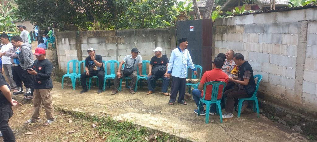 Kapolsek Sukabumi Polres Sukabumi Kota Sukabumi Melaksanakan kegiatan Dialogis dengan Masyarakat