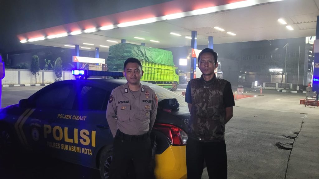 Patroli Malam, Unit Samapta Polsek Cisaat Tekan Kriminalitas dan Gangguan Kamtibmas