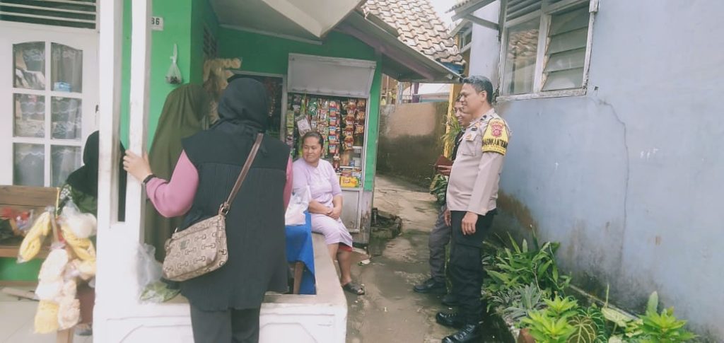 Bhabinkamtibmas Polsek Sukabumi Melaksanakan Kegiatan Dialogis dengan Masyarakat