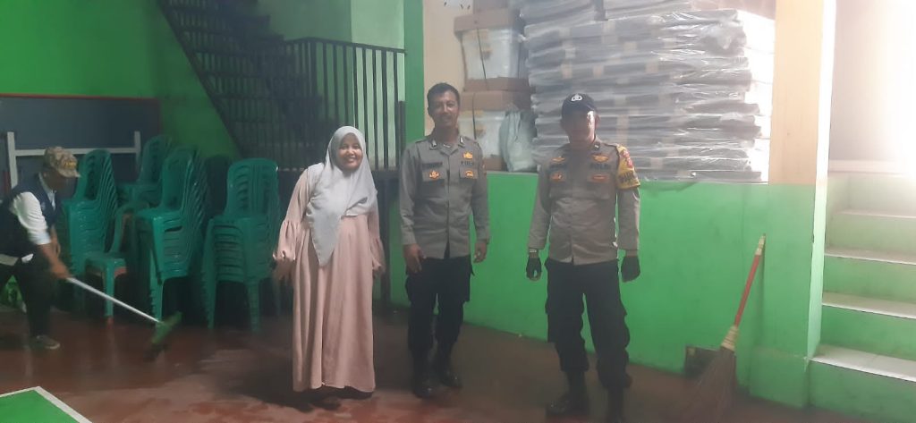 Berikan kelancaran dan rasa aman Połsek Sukaraja Polres Sukabumi Kota melalui personilnya melaksanakan Monitoring Giat PPK