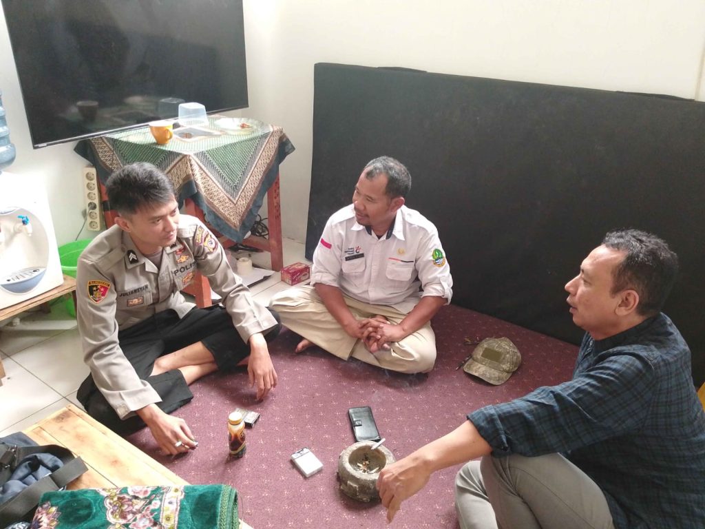 BHABINKAMTIBMAS DESA CIMANGKOK SAMPAIKAN PESAN KAMTIBMAS