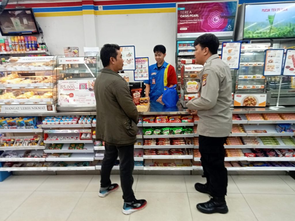 Patroli sambang Alfamart dan Indomart