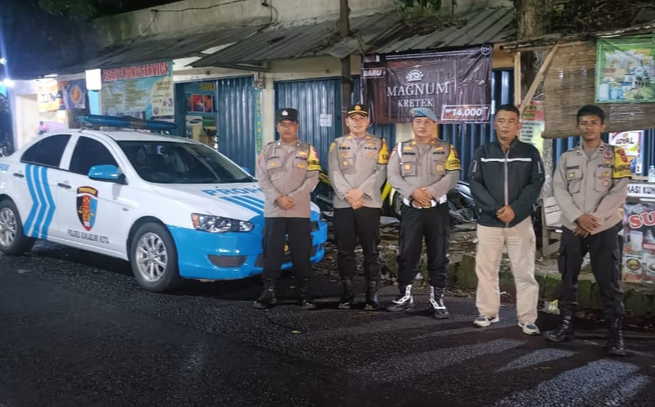 Kapolsek Kebonpedes Pimpin Patroli KRYD Antisipasi Gukamtibmas Malam Minggu atau Akhir Pekan