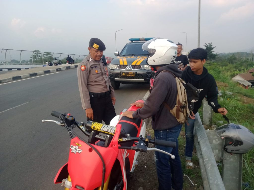 Polsek Cibeureum Laksanakan Patroli dialogis menjelang Nataru