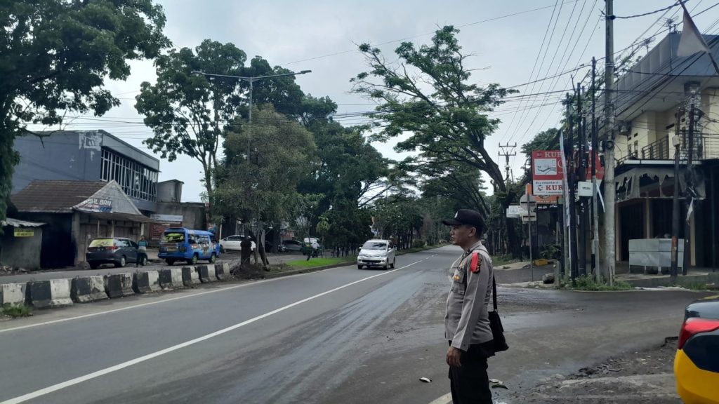 Patroli Polsek Baros wujudkan menjaga kamtibmas kondusif