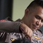 Perjuangan Panjang Aipda Irvan Rawat Lansia Terlantar di Singkawang