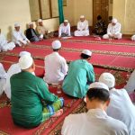 Bhabinkamtibmas Polsek Cireunghas Bersama Babinsa dan Kepala Desa Koordinasi Persiapan Acara Peringatan Isra Mi’raj Nabi Muhammad Saw dan Haul Al ‘Alim Al ‘Allamah Alhabib Syech Bin Salim AlAthas ke-47