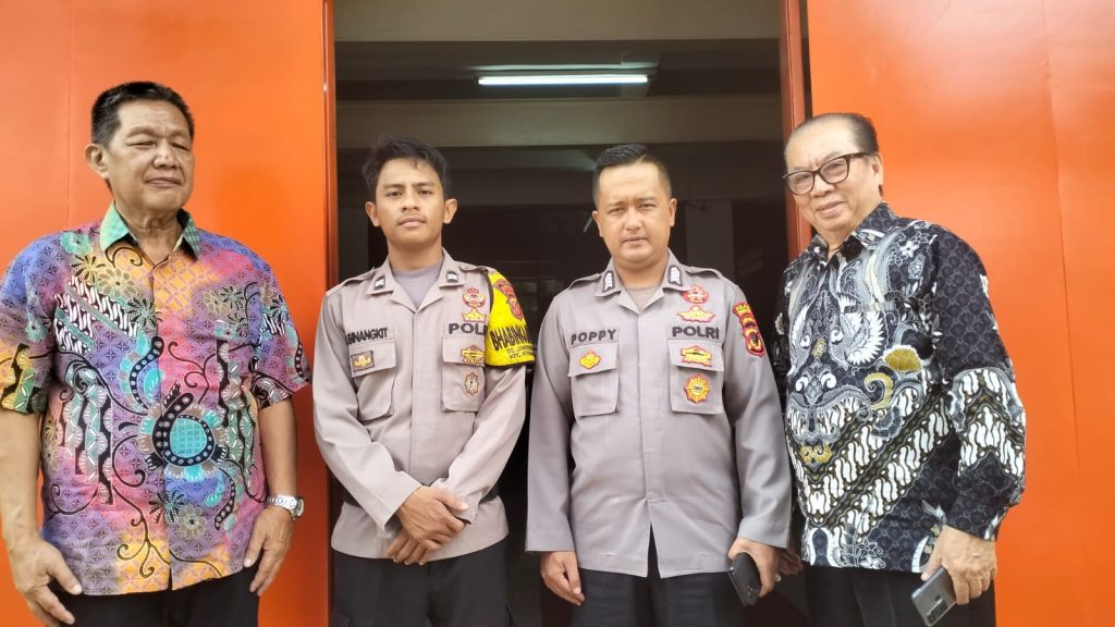 Polsek Kebonpedes Pengamanan Minggu Kasih di Gereja Bethel