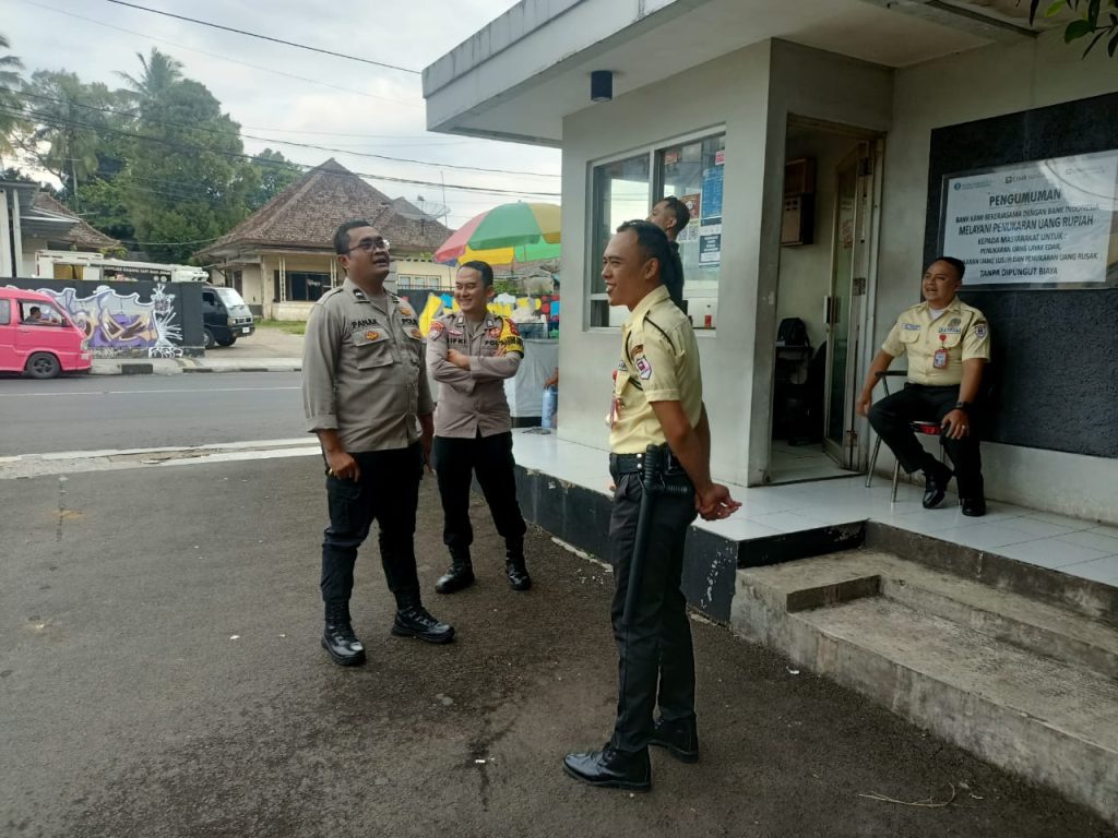 Unit Samapta Polsek Cikole Laksanakan Patroli Wilayah dan Dialogis