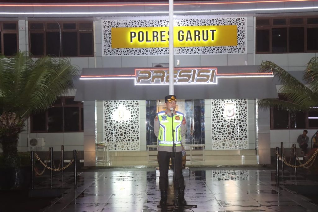 Patroli KRYD Polres Garut Amankan Ratusan Knalpot Brong Dan Miras