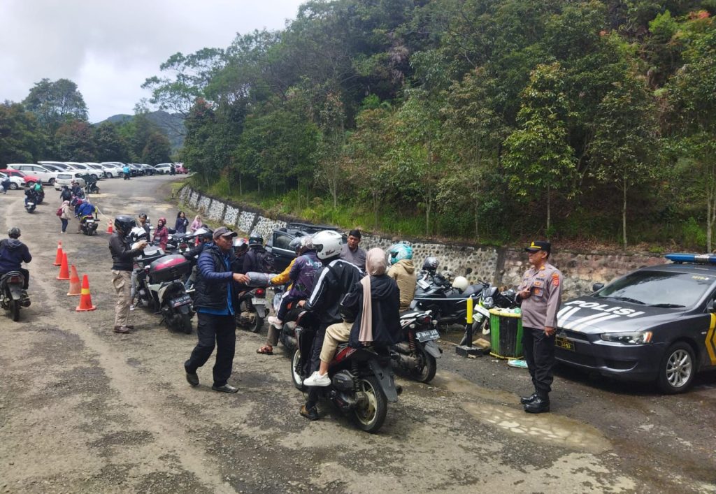 Polres Garut Tingkatkan Pengamanan di Objek Wisata Papandayan