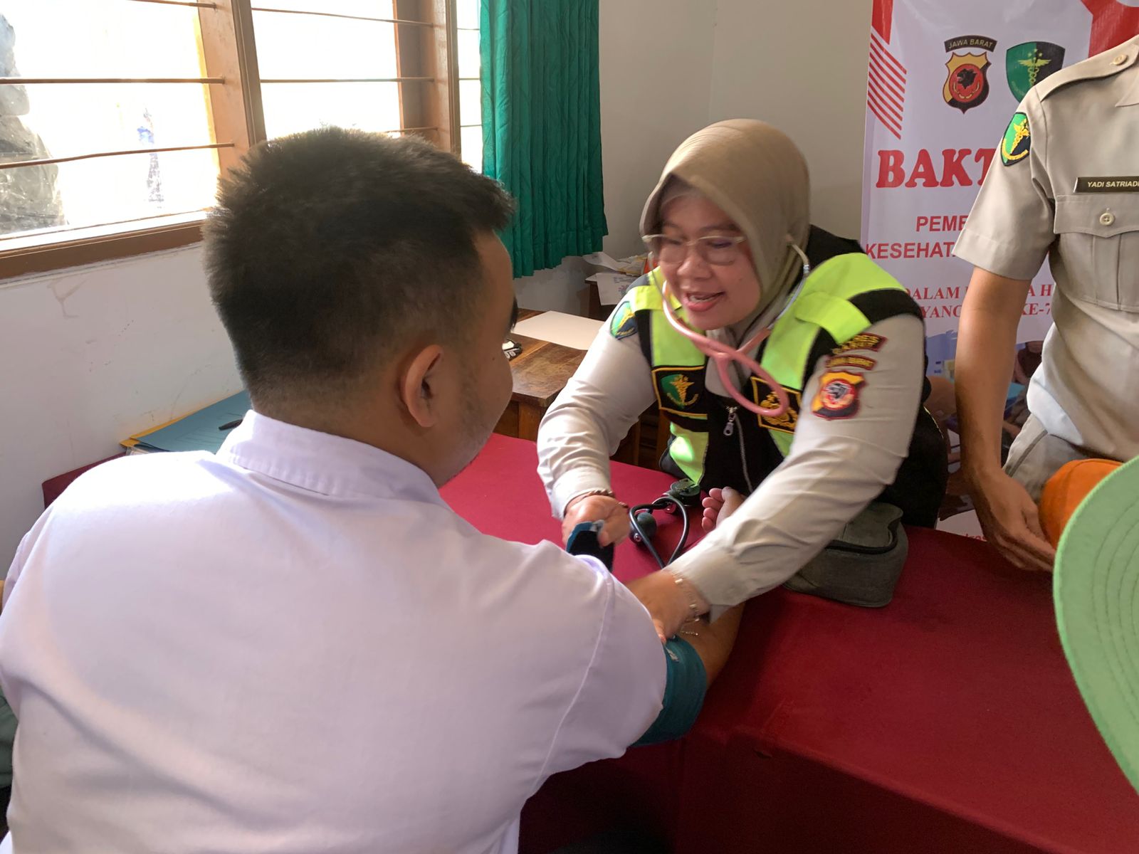 Sidokkes Polres Garut Gelar Bakti Kesehatan Bagi Siswa Disabilitas Dalam Rangka Hut Bhayangkara Ke-79