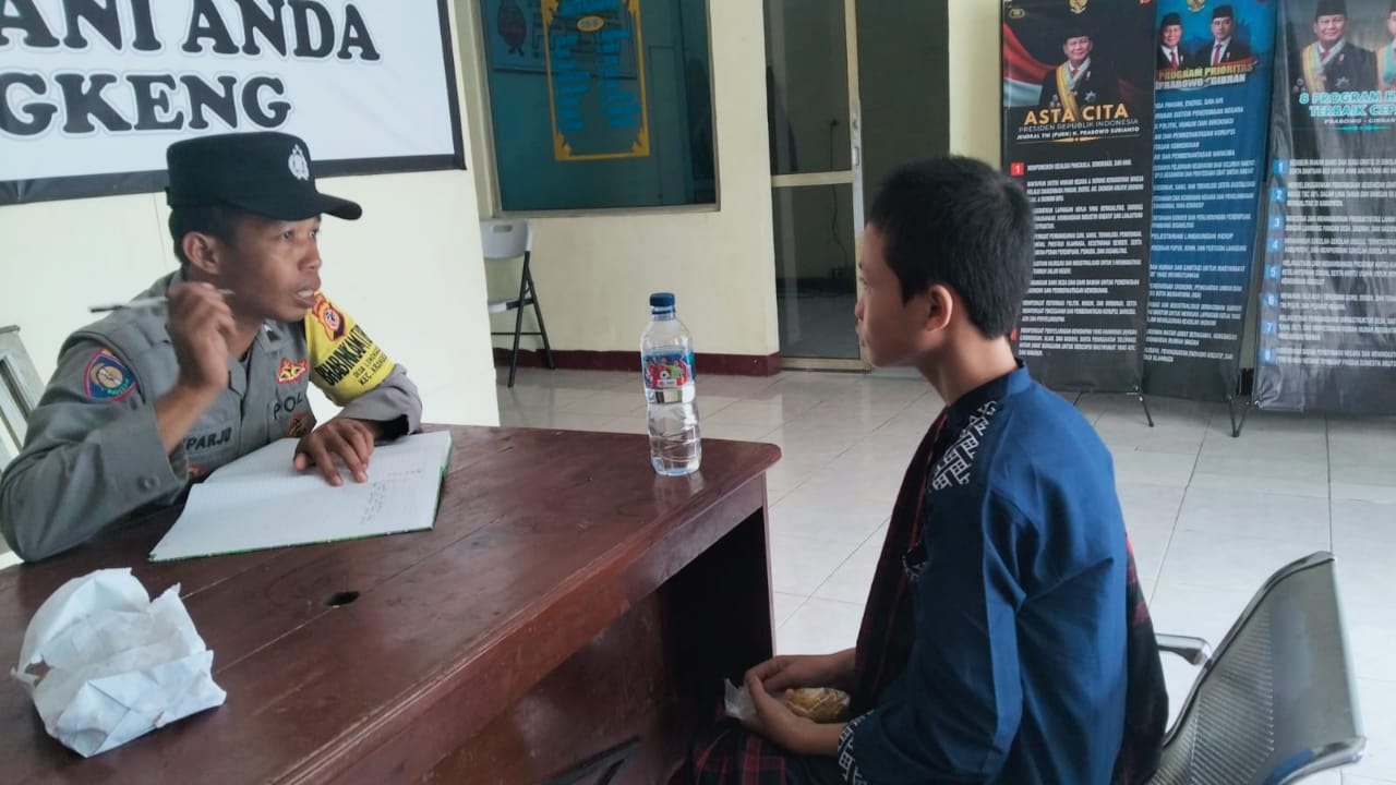 Gerak Cepat Polisi Kembalikan Anak Tersesat Kepada Keluarga